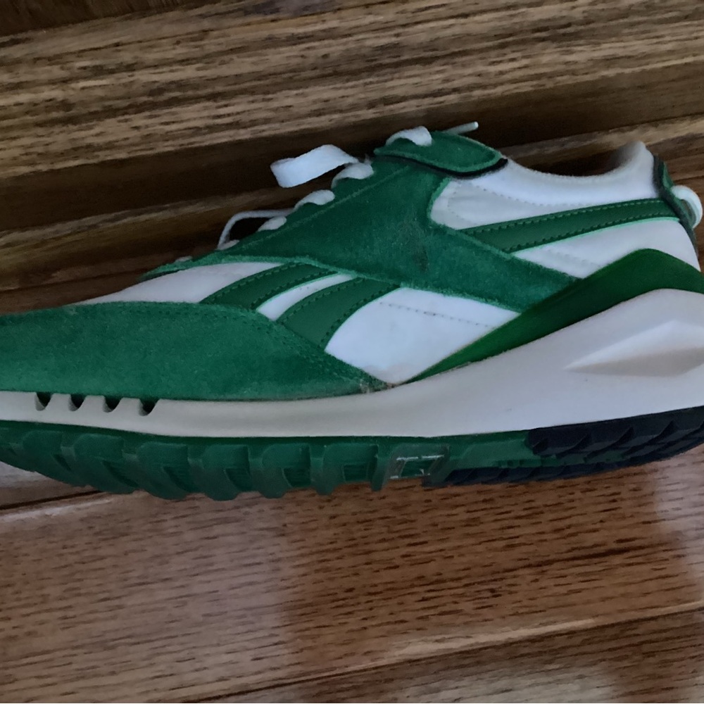Reebok Green and White Women's Sneakers - Picture 2 of 6
